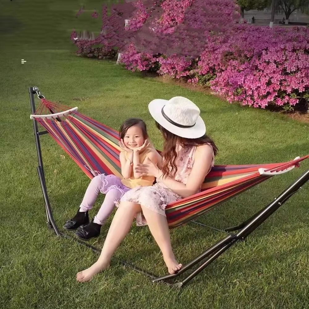 دعامة تعليق للبالغين بإطار حدي - مراجعة Outdoor Furniture Iron وسعره