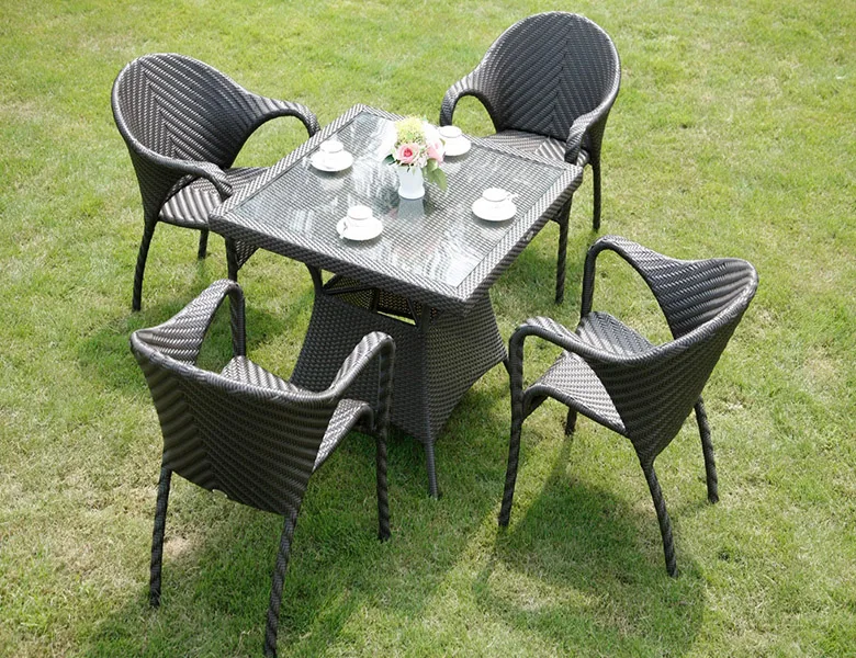 # لمورد Darwin الخارجي PE Ratt - مراجعة Outdoor Furniture Darwin وسعره